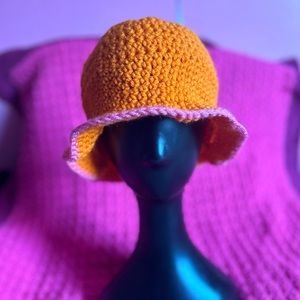 Handmade Crochet bucket hat by Dayscrochets_ on Instagram.